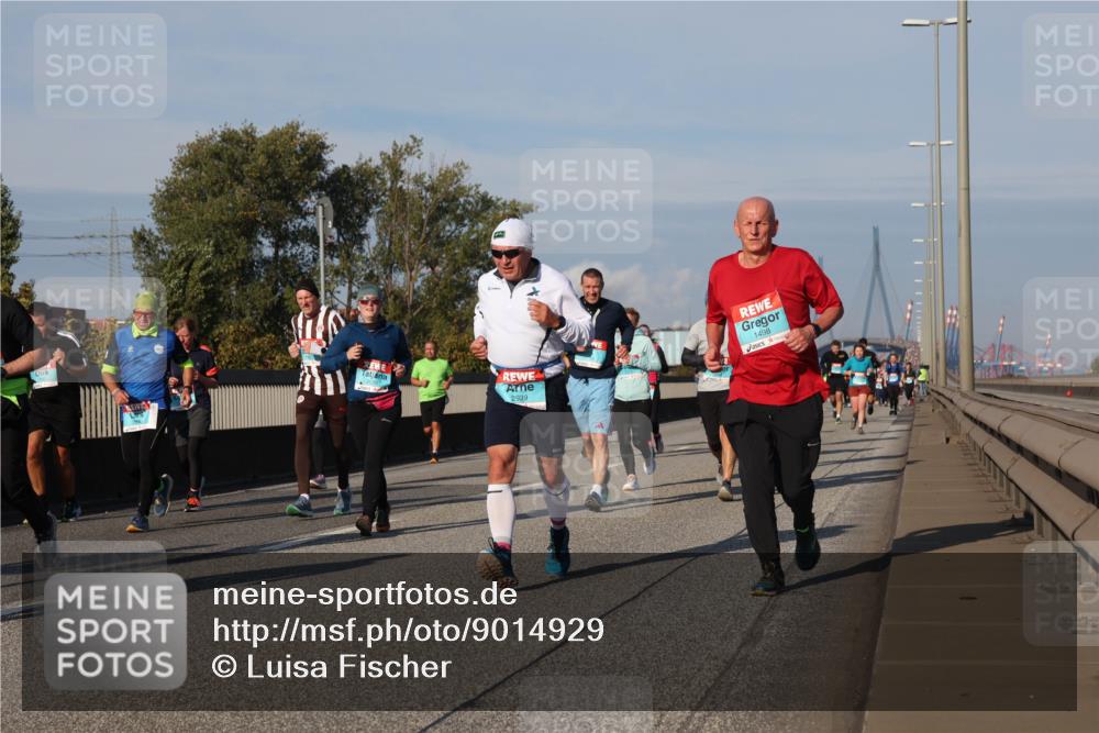 03.10.2025 - Köhlbrandbrückenlauf Luisa Fischer http://msf.ph/oto/9014929 03.10.2025 10:59:33 Position 3 2929, 1498 meine-sportfotos.de