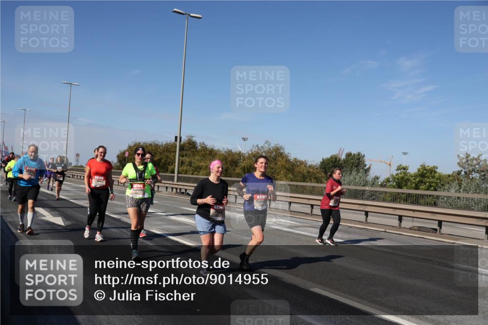 03.10.2025 - Köhlbrandbrückenlauf Julia Fischer http://msf.ph/oto/9014955 03.10.2025 13:11:32 Position 3  meine-sportfotos.de