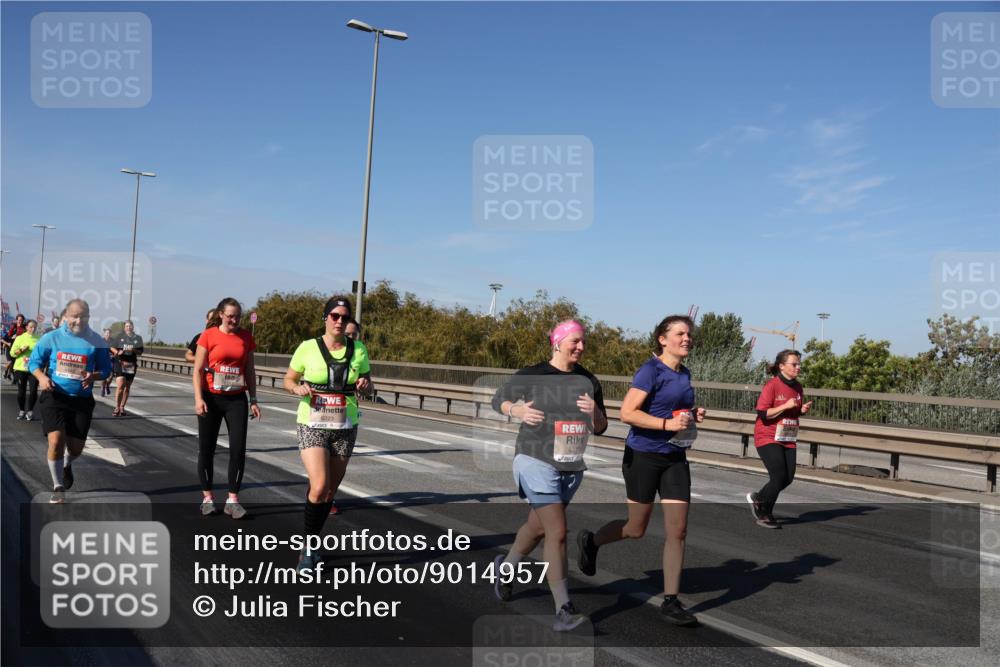 03.10.2025 - Köhlbrandbrückenlauf Julia Fischer http://msf.ph/oto/9014957 03.10.2025 13:11:32 Position 3 4443, 5310 meine-sportfotos.de