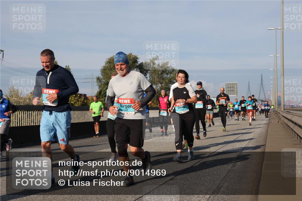 03.10.2025 - Köhlbrandbrückenlauf Luisa Fischer http://msf.ph/oto/9014969 03.10.2025 10:59:37 Position 3 2044, 1796 meine-sportfotos.de