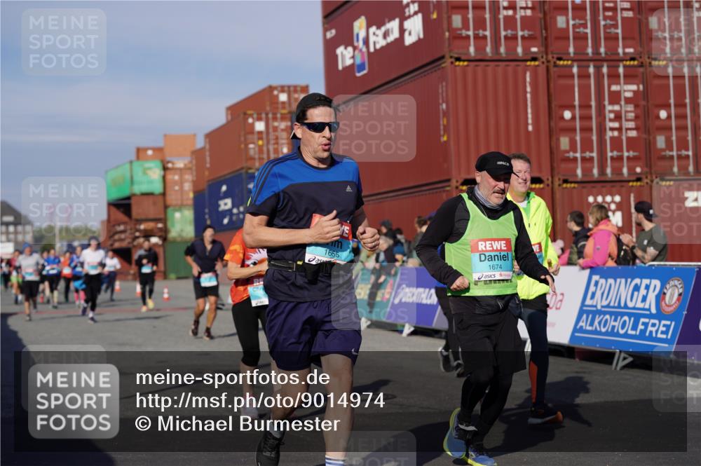 03.10.2025 - Köhlbrandbrückenlauf Michael Burmester http://msf.ph/oto/9014974 03.10.2025 10:14:48 Ziel 1220, 1427, 1655, 1674, 1711, 1813, 1852, 2044, 2812, 2832, 2834, 2837, 3499, 3500, 3699, 3744, 3750 meine-sportfotos.de