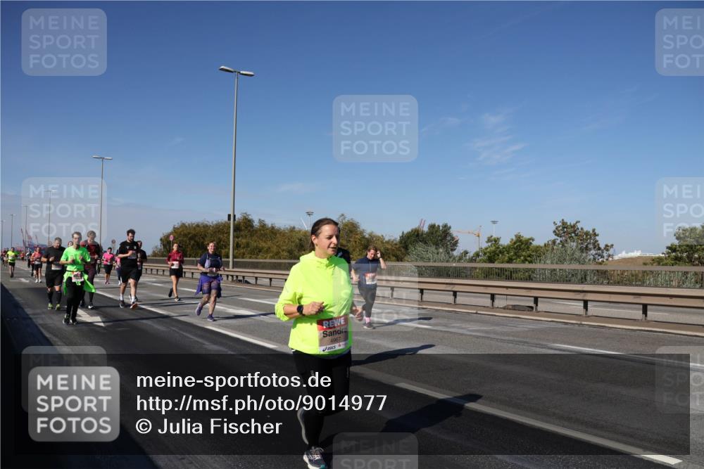 03.10.2025 - Köhlbrandbrückenlauf Julia Fischer http://msf.ph/oto/9014977 03.10.2025 13:11:38 Position 3 4967 meine-sportfotos.de