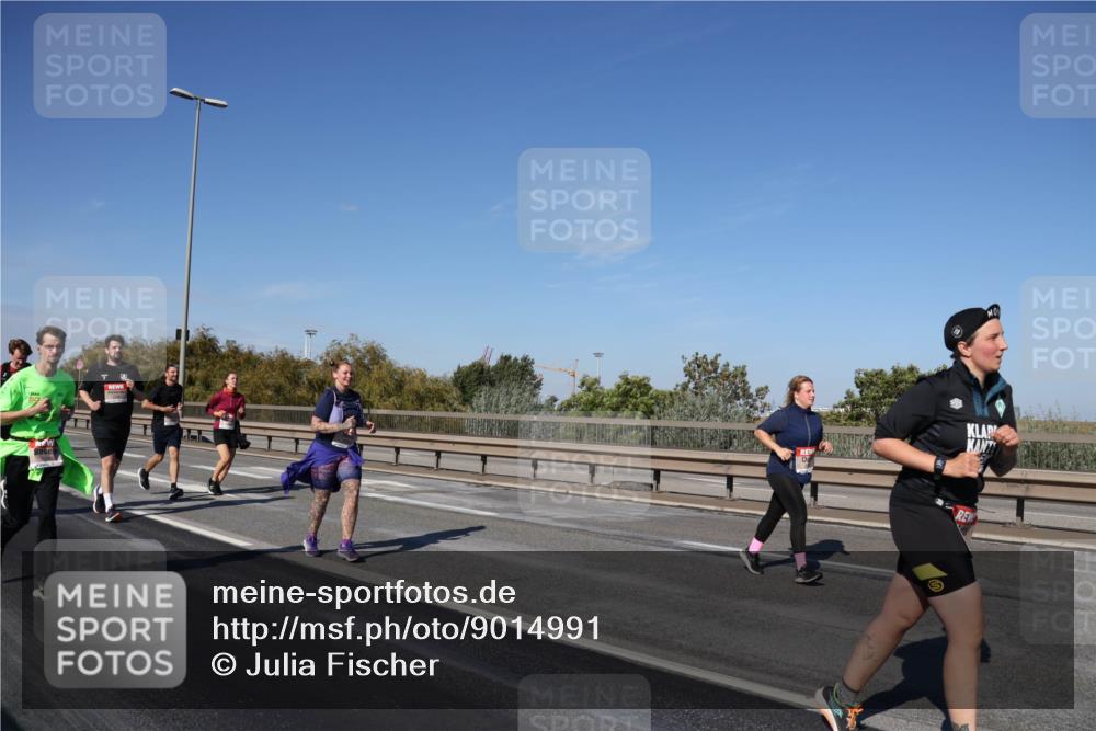 03.10.2025 - Köhlbrandbrückenlauf Julia Fischer http://msf.ph/oto/9014991 03.10.2025 13:11:40 Position 3  meine-sportfotos.de