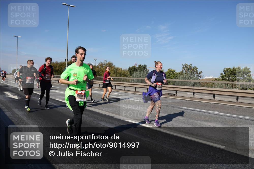 03.10.2025 - Köhlbrandbrückenlauf Julia Fischer http://msf.ph/oto/9014997 03.10.2025 13:11:42 Position 3 6360 meine-sportfotos.de