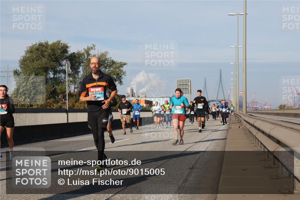 03.10.2025 - Köhlbrandbrückenlauf Luisa Fischer http://msf.ph/oto/9015005 03.10.2025 10:59:41 Position 3  meine-sportfotos.de