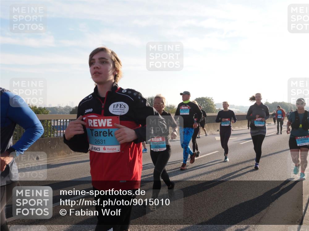 03.10.2025 - Köhlbrandbrückenlauf Fabian Wolf http://msf.ph/oto/9015010 03.10.2025 09:25:00 Position 3 4, 2631, 2574 meine-sportfotos.de