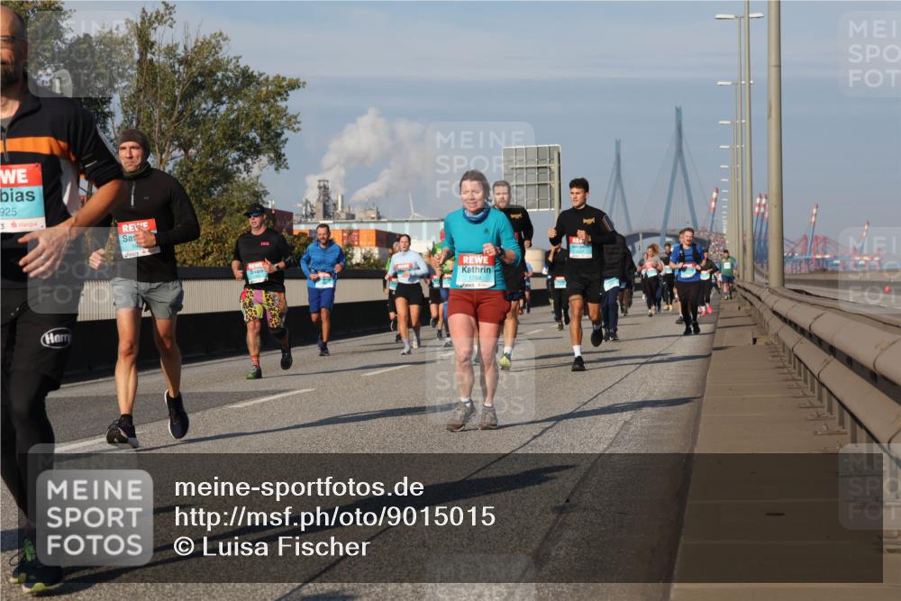 03.10.2025 - Köhlbrandbrückenlauf Luisa Fischer http://msf.ph/oto/9015015 03.10.2025 10:59:41 Position 3 925, 1754 meine-sportfotos.de