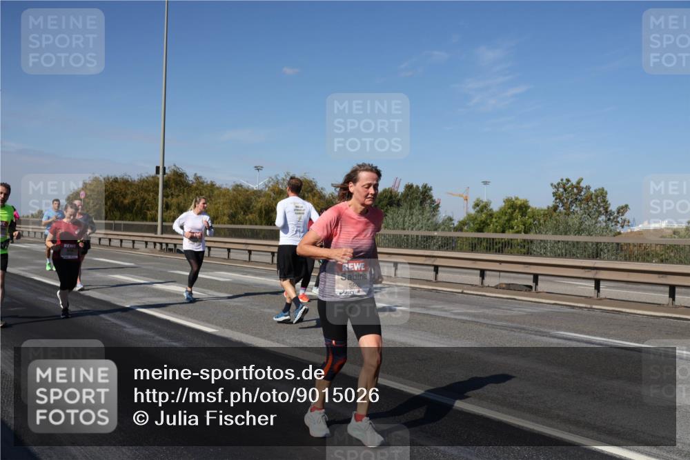 03.10.2025 - Köhlbrandbrückenlauf Julia Fischer http://msf.ph/oto/9015026 03.10.2025 13:11:50 Position 3 5402 meine-sportfotos.de
