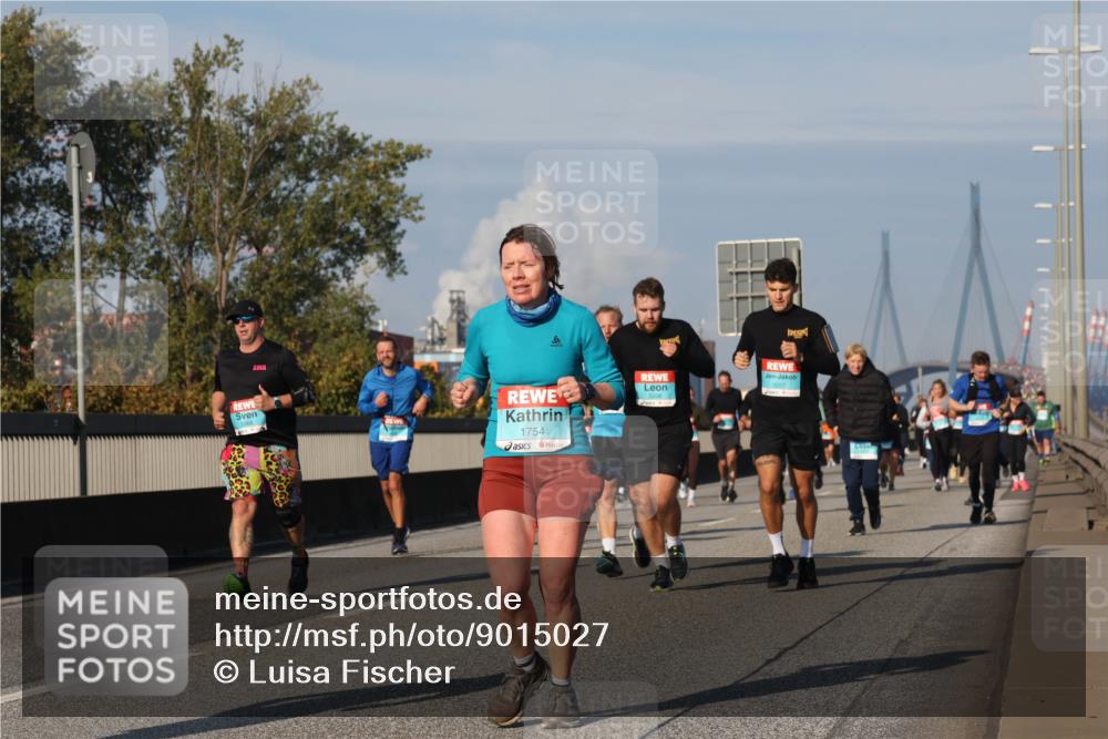 03.10.2025 - Köhlbrandbrückenlauf Luisa Fischer http://msf.ph/oto/9015027 03.10.2025 10:59:43 Position 3 3268, 1754, 3207 meine-sportfotos.de