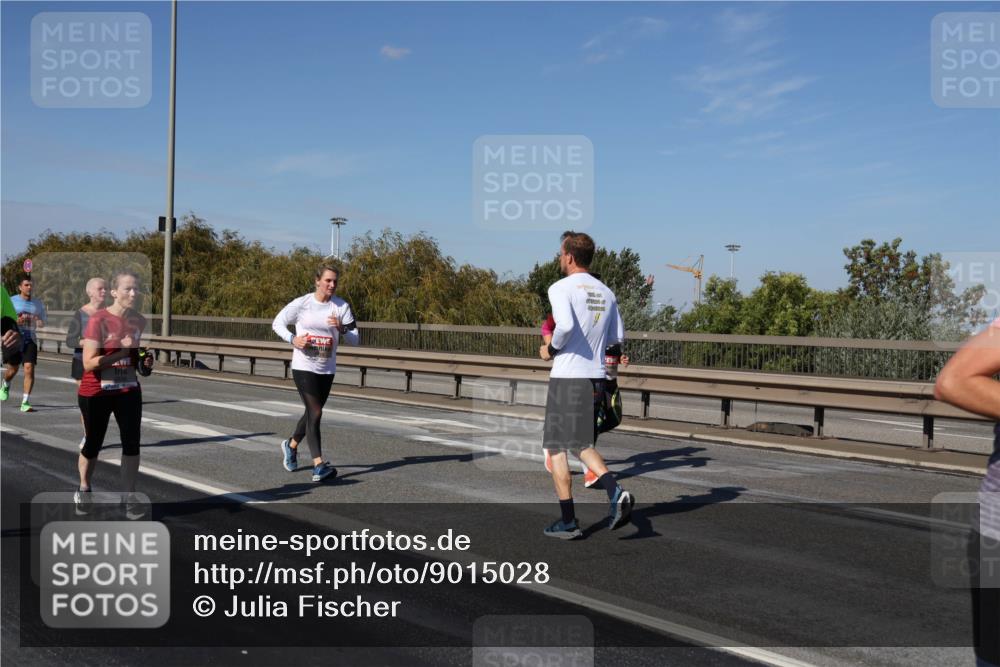 03.10.2025 - Köhlbrandbrückenlauf Julia Fischer http://msf.ph/oto/9015028 03.10.2025 13:11:51 Position 3 1980106 meine-sportfotos.de