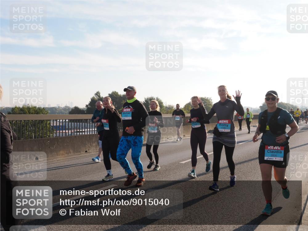 03.10.2025 - Köhlbrandbrückenlauf Fabian Wolf http://msf.ph/oto/9015040 03.10.2025 09:25:01 Position 3 2463, 2320, 2830 meine-sportfotos.de