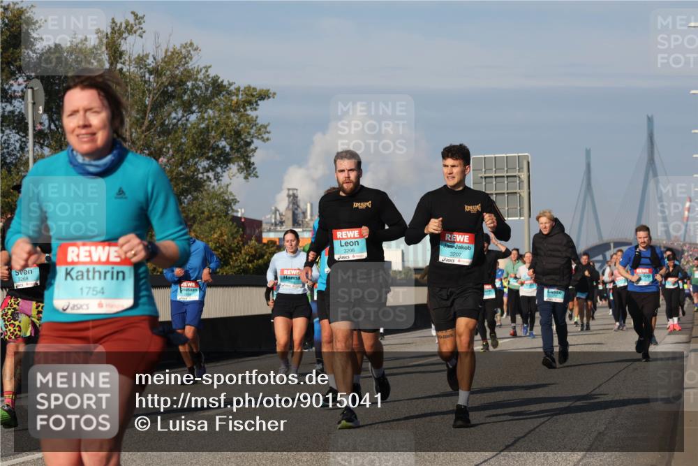 03.10.2025 - Köhlbrandbrückenlauf Luisa Fischer http://msf.ph/oto/9015041 03.10.2025 10:59:44 Position 3 3268, 1754, 3206, 3207 meine-sportfotos.de