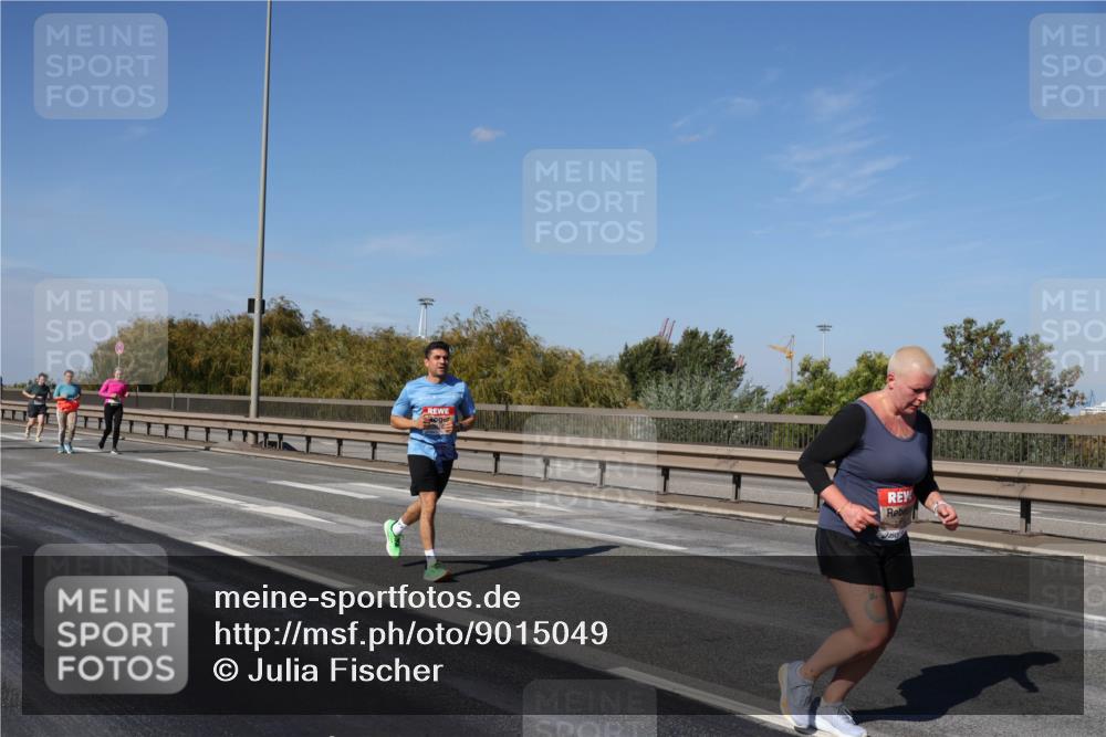 03.10.2025 - Köhlbrandbrückenlauf Julia Fischer http://msf.ph/oto/9015049 03.10.2025 13:11:54 Position 3  meine-sportfotos.de