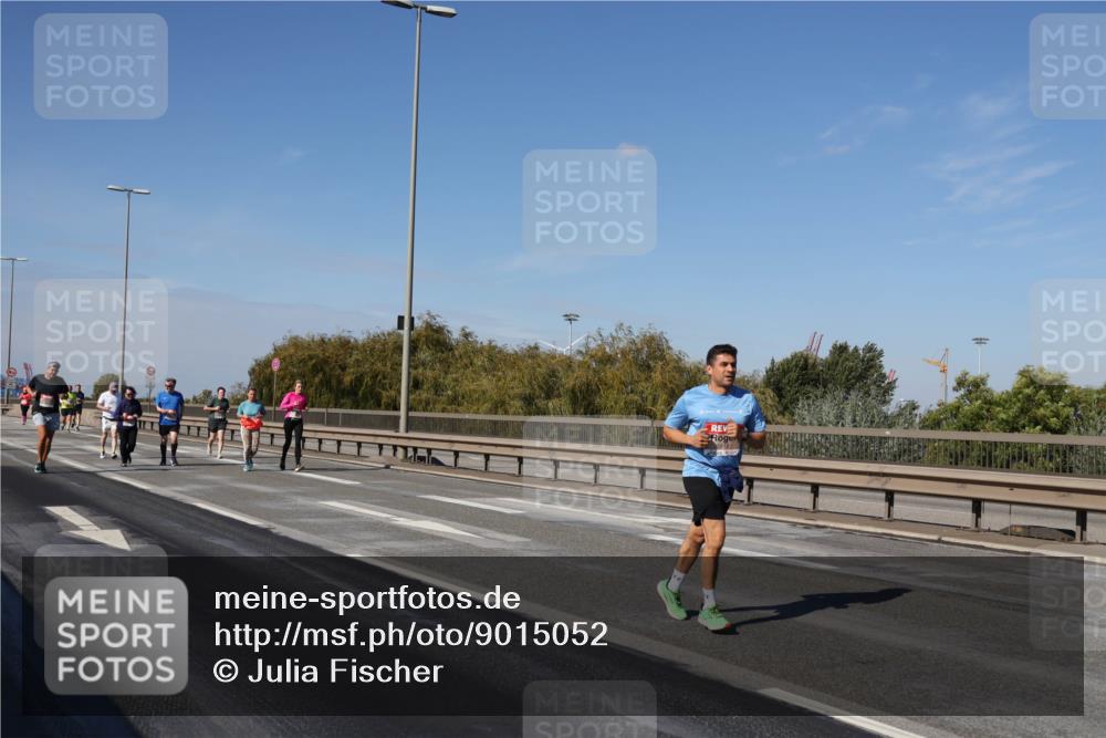 03.10.2025 - Köhlbrandbrückenlauf Julia Fischer http://msf.ph/oto/9015052 03.10.2025 13:11:55 Position 3  meine-sportfotos.de