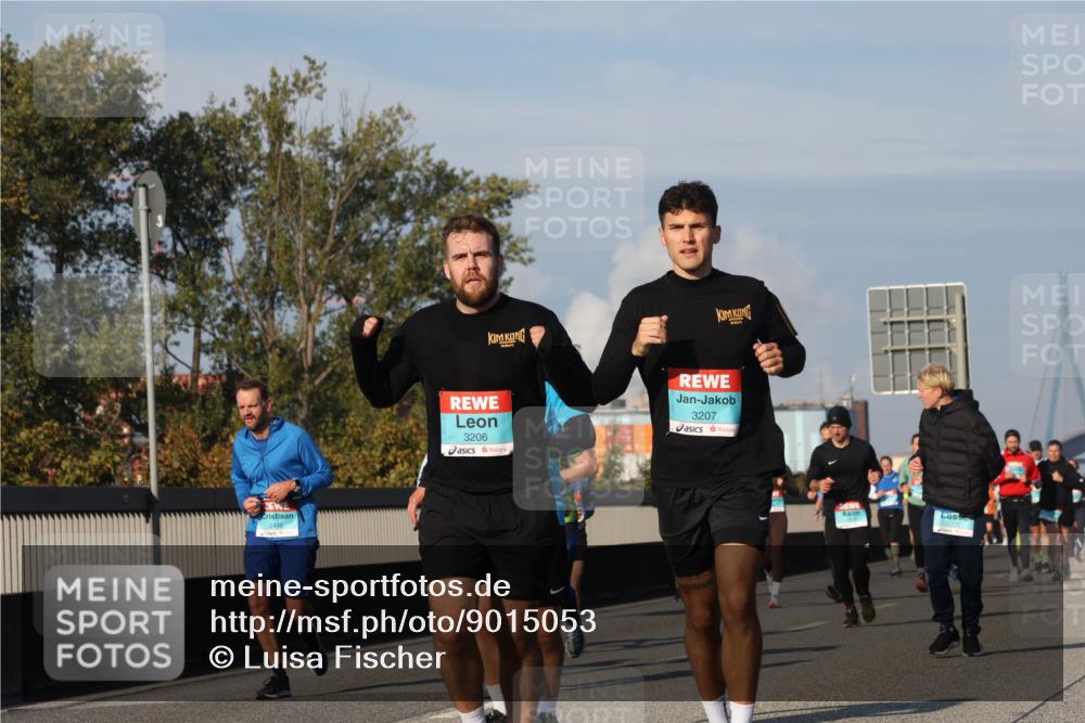 03.10.2025 - Köhlbrandbrückenlauf Luisa Fischer http://msf.ph/oto/9015053 03.10.2025 10:59:45 Position 3 24481, 3206, 3207, 1372 meine-sportfotos.de