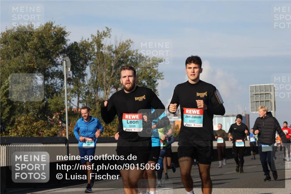 03.10.2025 - Köhlbrandbrückenlauf Luisa Fischer http://msf.ph/oto/9015056 03.10.2025 10:59:46 Position 3 3206, 3207 meine-sportfotos.de