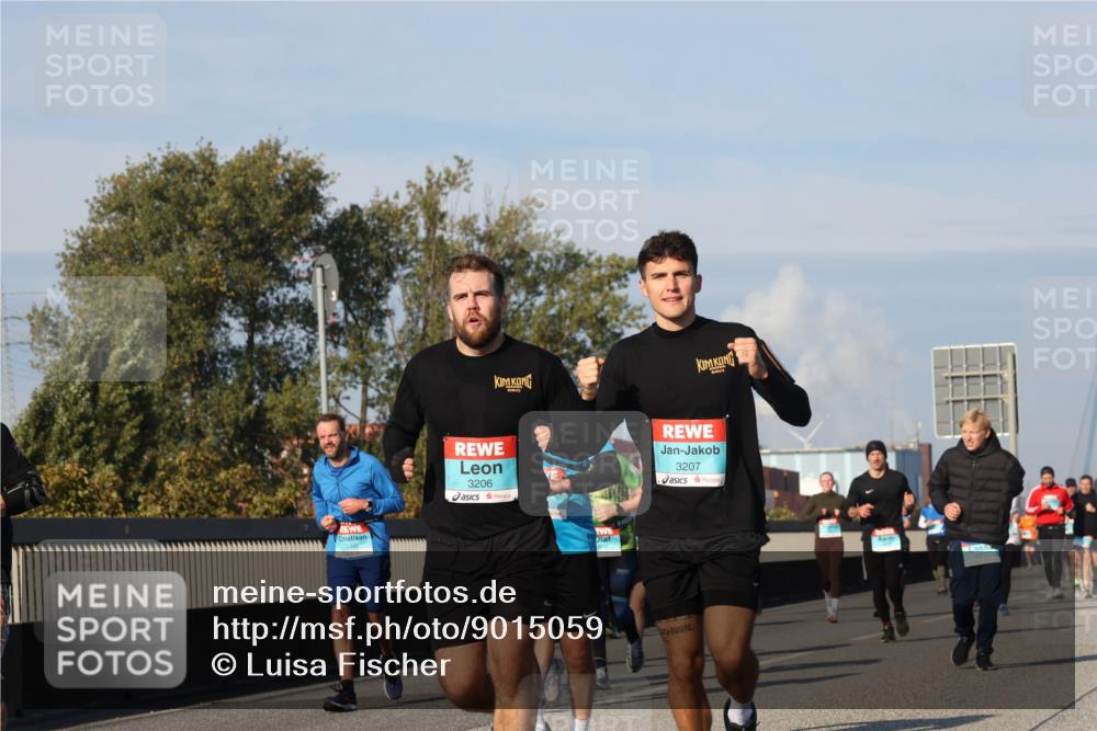 03.10.2025 - Köhlbrandbrückenlauf Luisa Fischer http://msf.ph/oto/9015059 03.10.2025 10:59:46 Position 3 3207, 3206 meine-sportfotos.de