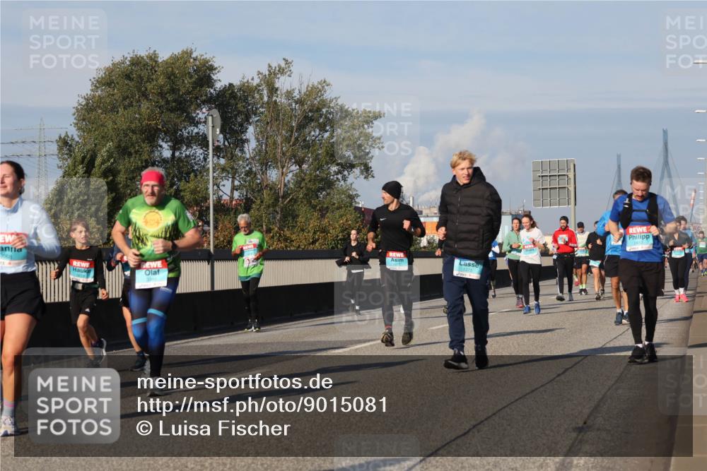 03.10.2025 - Köhlbrandbrückenlauf Luisa Fischer http://msf.ph/oto/9015081 03.10.2025 10:59:49 Position 3 3668, 3348, 1372 meine-sportfotos.de