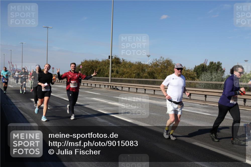 03.10.2025 - Köhlbrandbrückenlauf Julia Fischer http://msf.ph/oto/9015083 03.10.2025 13:12:05 Position 3  meine-sportfotos.de