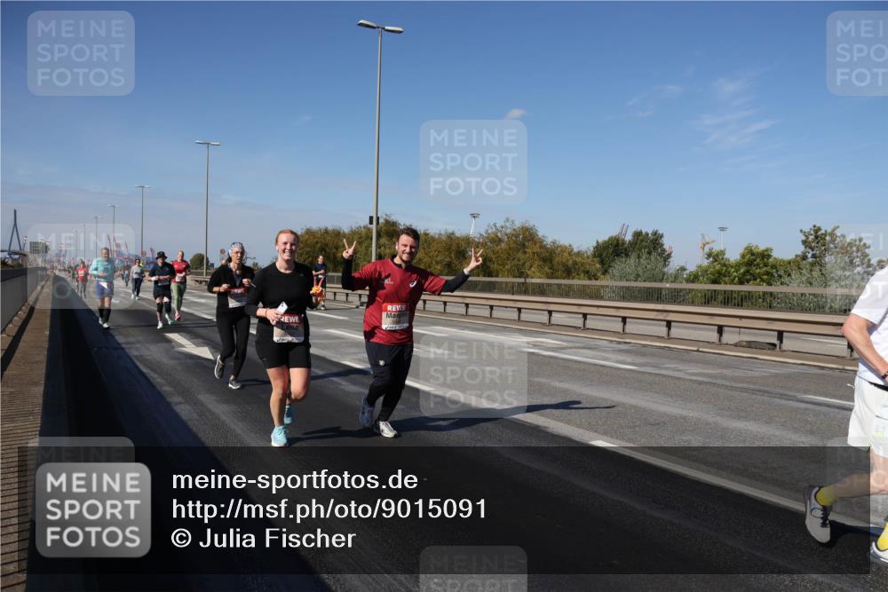 03.10.2025 - Köhlbrandbrückenlauf Julia Fischer http://msf.ph/oto/9015091 03.10.2025 13:12:06 Position 3  meine-sportfotos.de