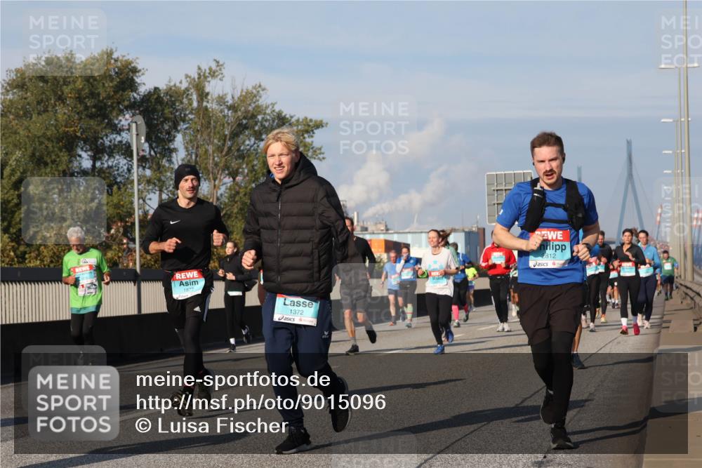 03.10.2025 - Köhlbrandbrückenlauf Luisa Fischer http://msf.ph/oto/9015096 03.10.2025 10:59:51 Position 3 1877, 1372, 2812 meine-sportfotos.de