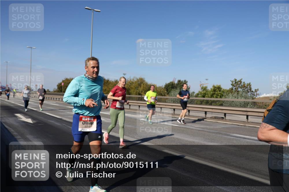 03.10.2025 - Köhlbrandbrückenlauf Julia Fischer http://msf.ph/oto/9015111 03.10.2025 13:12:12 Position 3 5222 meine-sportfotos.de