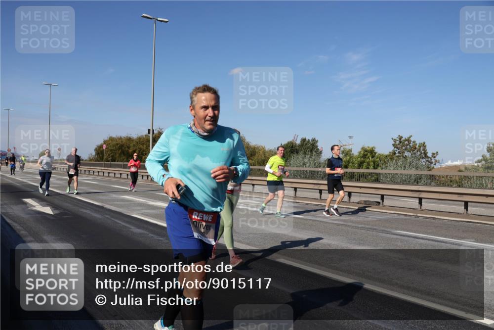 03.10.2025 - Köhlbrandbrückenlauf Julia Fischer http://msf.ph/oto/9015117 03.10.2025 13:12:13 Position 3  meine-sportfotos.de