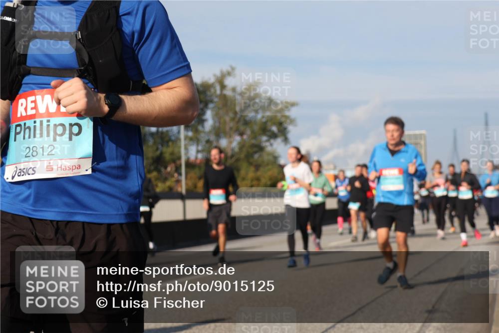 03.10.2025 - Köhlbrandbrückenlauf Luisa Fischer http://msf.ph/oto/9015125 03.10.2025 10:59:54 Position 3 2812 meine-sportfotos.de