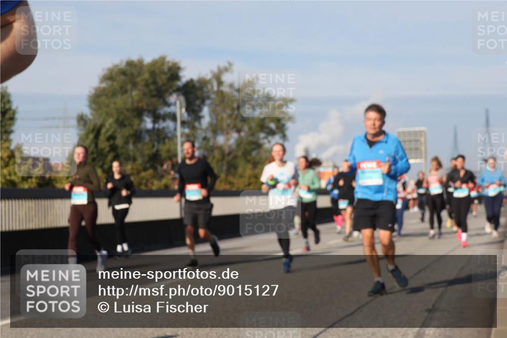 03.10.2025 - Köhlbrandbrückenlauf Luisa Fischer http://msf.ph/oto/9015127 03.10.2025 10:59:54 Position 3  meine-sportfotos.de