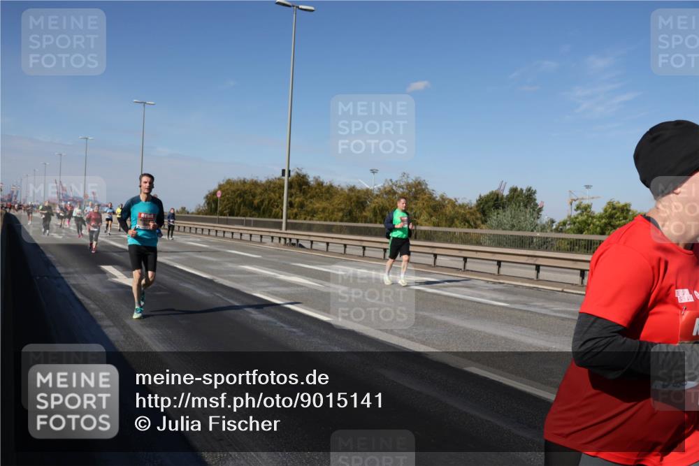 03.10.2025 - Köhlbrandbrückenlauf Julia Fischer http://msf.ph/oto/9015141 03.10.2025 13:12:20 Position 3  meine-sportfotos.de