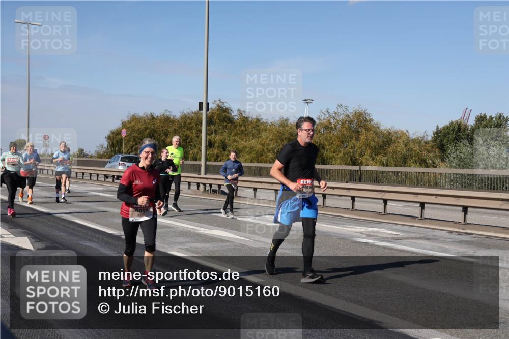 03.10.2025 - Köhlbrandbrückenlauf Julia Fischer http://msf.ph/oto/9015160 03.10.2025 13:12:26 Position 3 80 meine-sportfotos.de
