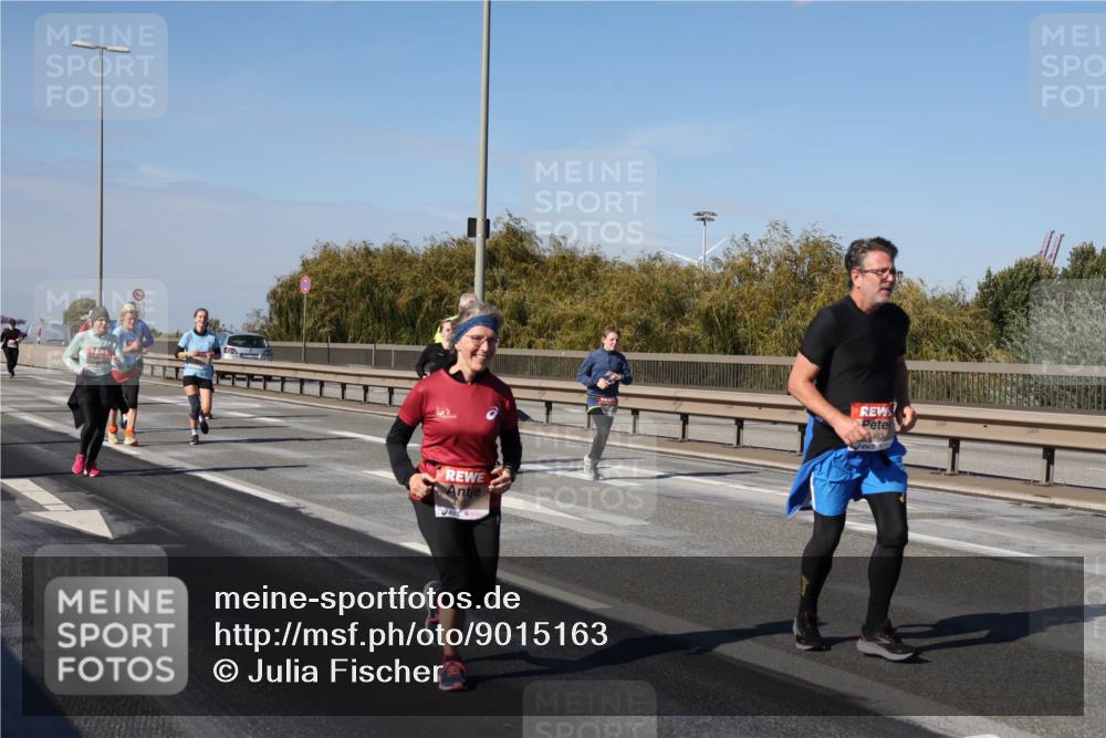03.10.2025 - Köhlbrandbrückenlauf Julia Fischer http://msf.ph/oto/9015163 03.10.2025 13:12:27 Position 3 463 meine-sportfotos.de