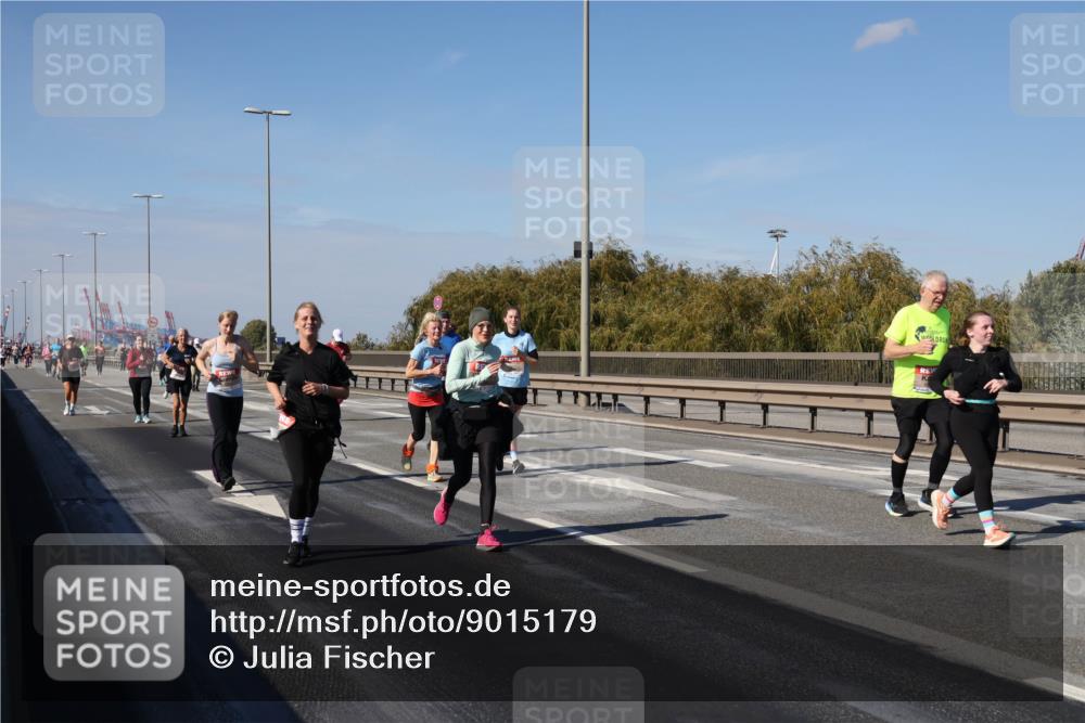 03.10.2025 - Köhlbrandbrückenlauf Julia Fischer http://msf.ph/oto/9015179 03.10.2025 13:12:30 Position 3  meine-sportfotos.de