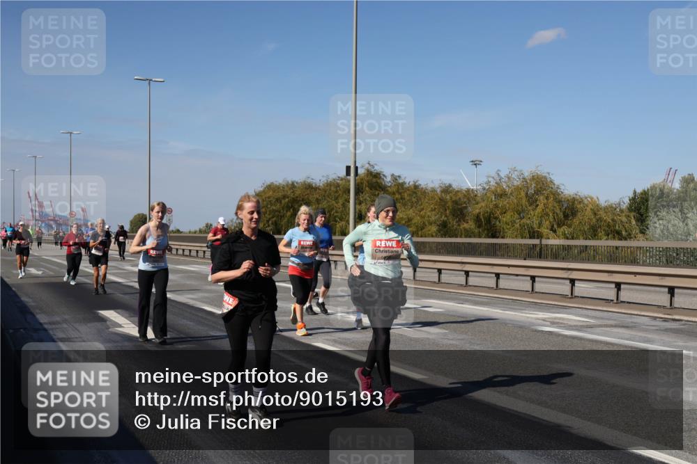 03.10.2025 - Köhlbrandbrückenlauf Julia Fischer http://msf.ph/oto/9015193 03.10.2025 13:12:31 Position 3  meine-sportfotos.de