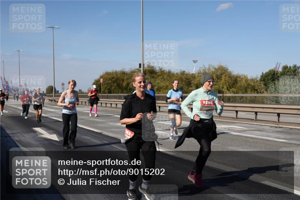 03.10.2025 - Köhlbrandbrückenlauf Julia Fischer http://msf.ph/oto/9015202 03.10.2025 13:12:31 Position 3  meine-sportfotos.de