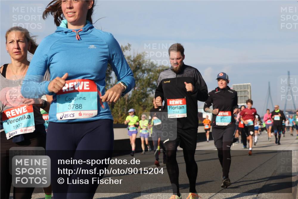 03.10.2025 - Köhlbrandbrückenlauf Luisa Fischer http://msf.ph/oto/9015204 03.10.2025 11:00:02 Position 3 1907, 3788, 3144, 3761 meine-sportfotos.de