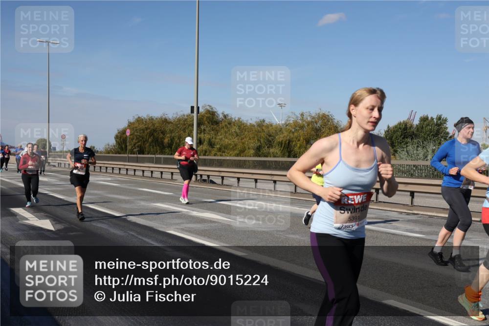 03.10.2025 - Köhlbrandbrückenlauf Julia Fischer http://msf.ph/oto/9015224 03.10.2025 13:12:34 Position 3 5391 meine-sportfotos.de