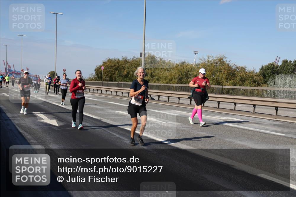 03.10.2025 - Köhlbrandbrückenlauf Julia Fischer http://msf.ph/oto/9015227 03.10.2025 13:12:36 Position 3  meine-sportfotos.de