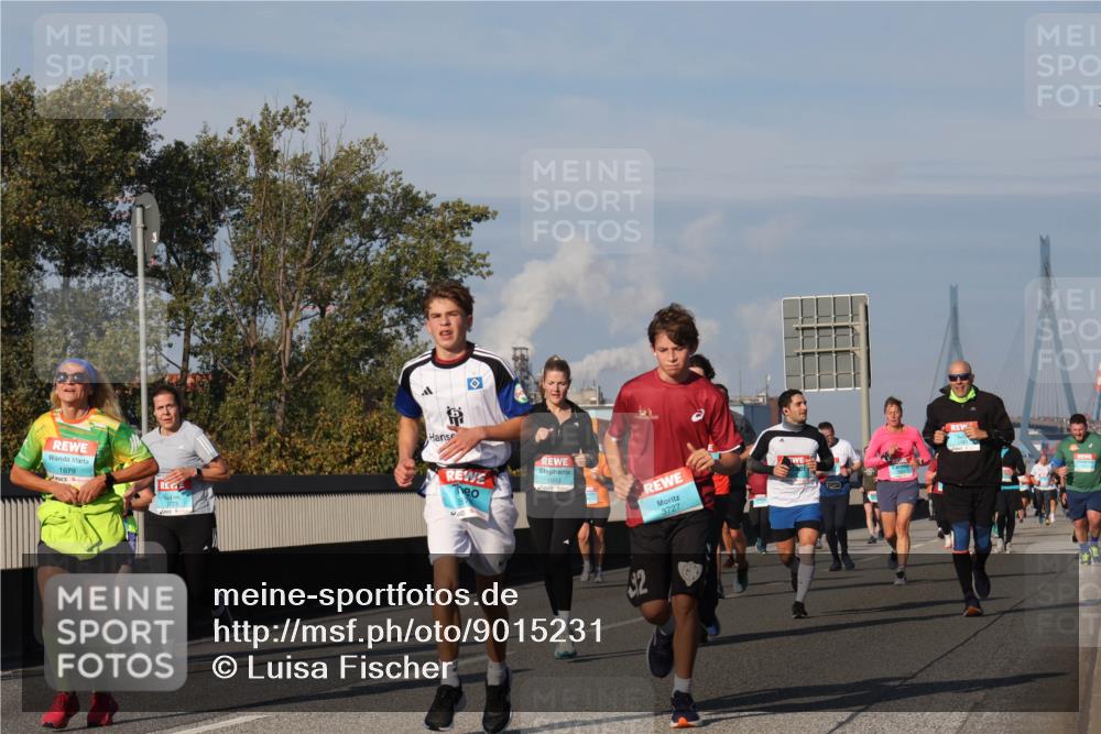 03.10.2025 - Köhlbrandbrückenlauf Luisa Fischer http://msf.ph/oto/9015231 03.10.2025 11:00:05 Position 3 1879, 3773, 1693, 2, 3727 meine-sportfotos.de
