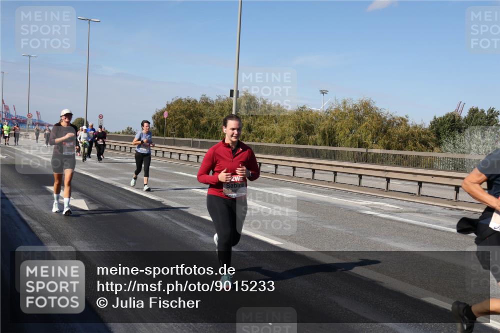 03.10.2025 - Köhlbrandbrückenlauf Julia Fischer http://msf.ph/oto/9015233 03.10.2025 13:12:38 Position 3 4902 meine-sportfotos.de