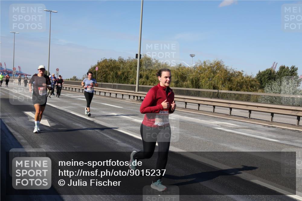 03.10.2025 - Köhlbrandbrückenlauf Julia Fischer http://msf.ph/oto/9015237 03.10.2025 13:12:39 Position 3 4, 4902 meine-sportfotos.de