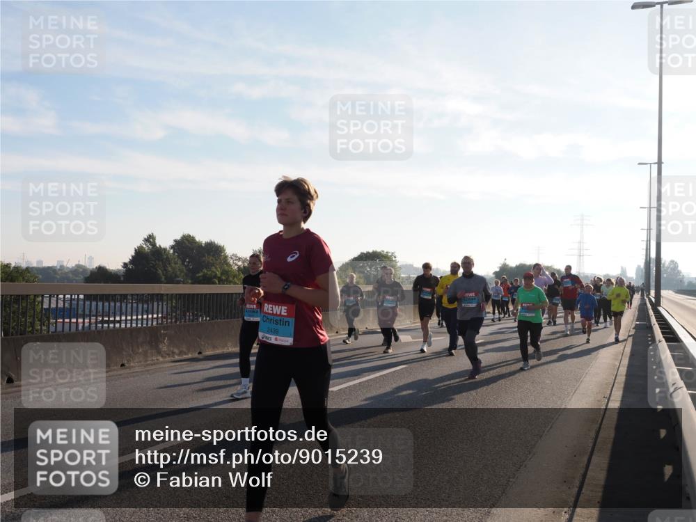03.10.2025 - Köhlbrandbrückenlauf Fabian Wolf http://msf.ph/oto/9015239 03.10.2025 09:25:10 Position 3 2439 meine-sportfotos.de