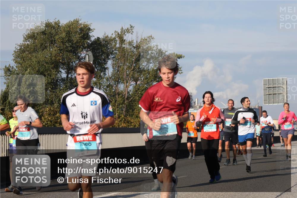 03.10.2025 - Köhlbrandbrückenlauf Luisa Fischer http://msf.ph/oto/9015247 03.10.2025 11:00:06 Position 3 1480, 3773, 2878, 895, 3727 meine-sportfotos.de