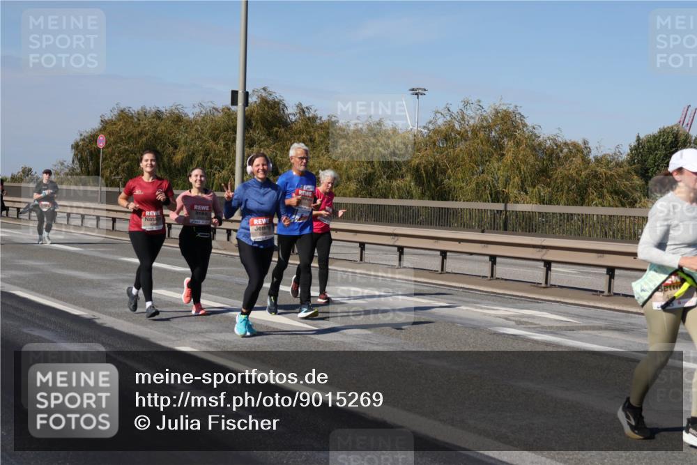 03.10.2025 - Köhlbrandbrückenlauf Julia Fischer http://msf.ph/oto/9015269 03.10.2025 13:12:48 Position 3  meine-sportfotos.de