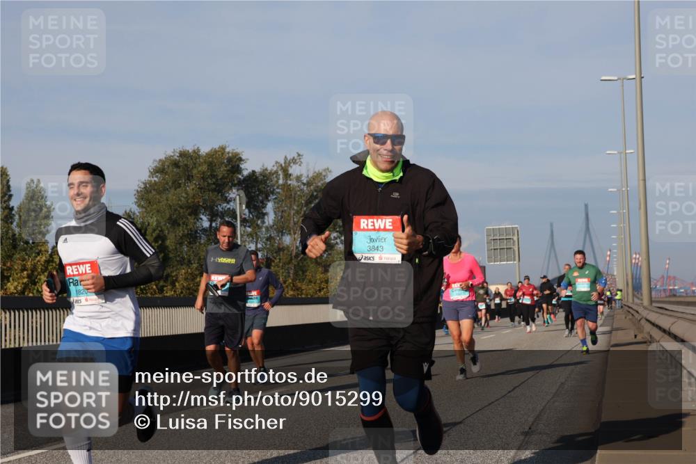 03.10.2025 - Köhlbrandbrückenlauf Luisa Fischer http://msf.ph/oto/9015299 03.10.2025 11:00:11 Position 3 1820, 3843 meine-sportfotos.de