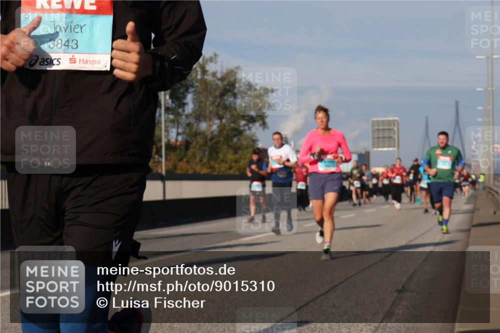 03.10.2025 - Köhlbrandbrückenlauf Luisa Fischer http://msf.ph/oto/9015310 03.10.2025 11:00:12 Position 3 3843 meine-sportfotos.de