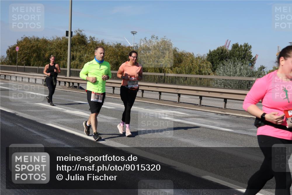 03.10.2025 - Köhlbrandbrückenlauf Julia Fischer http://msf.ph/oto/9015320 03.10.2025 13:12:59 Position 3  meine-sportfotos.de