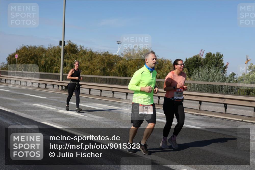 03.10.2025 - Köhlbrandbrückenlauf Julia Fischer http://msf.ph/oto/9015323 03.10.2025 13:13:00 Position 3 6287 meine-sportfotos.de