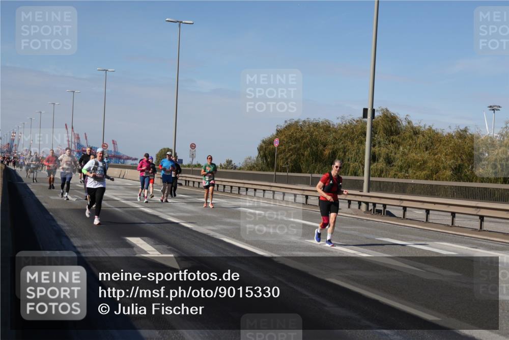 03.10.2025 - Köhlbrandbrückenlauf Julia Fischer http://msf.ph/oto/9015330 03.10.2025 13:13:03 Position 3  meine-sportfotos.de