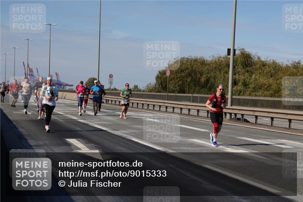 03.10.2025 - Köhlbrandbrückenlauf Julia Fischer http://msf.ph/oto/9015333 03.10.2025 13:13:03 Position 3  meine-sportfotos.de
